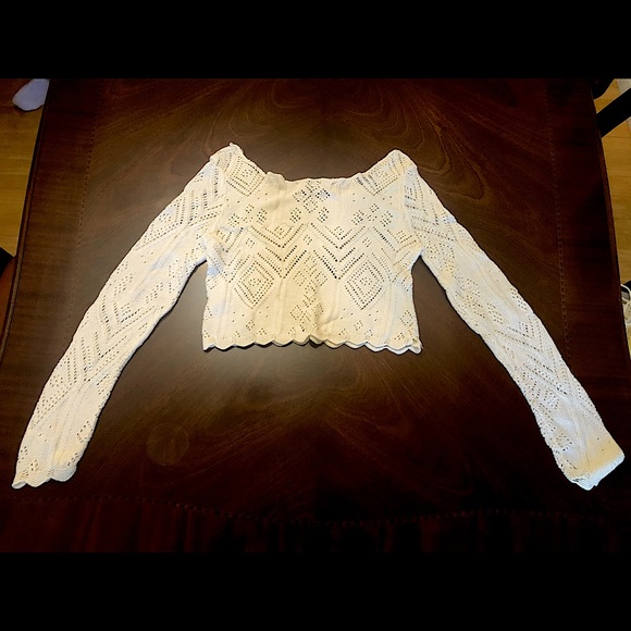 White off the shoulder crochet crop top - Picture 1 of 3